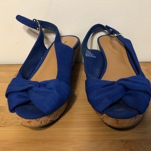 Nine West abbe bow cobalt wedge sandal 5.5